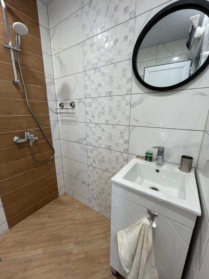 Prista Guest Rooms Ruse Esterno foto