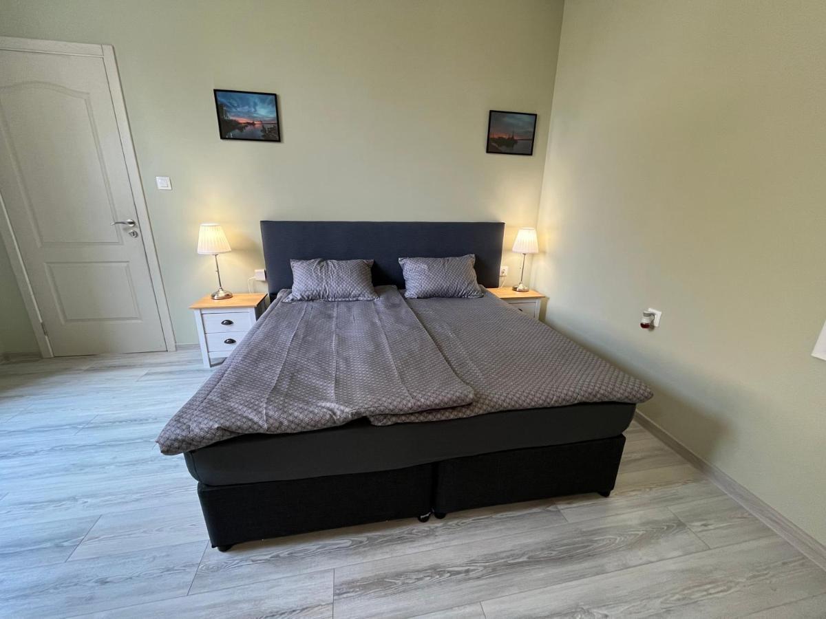 Prista Guest Rooms Ruse Esterno foto